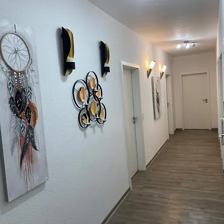 Cozy 500 M To Uni-kassel 招待所