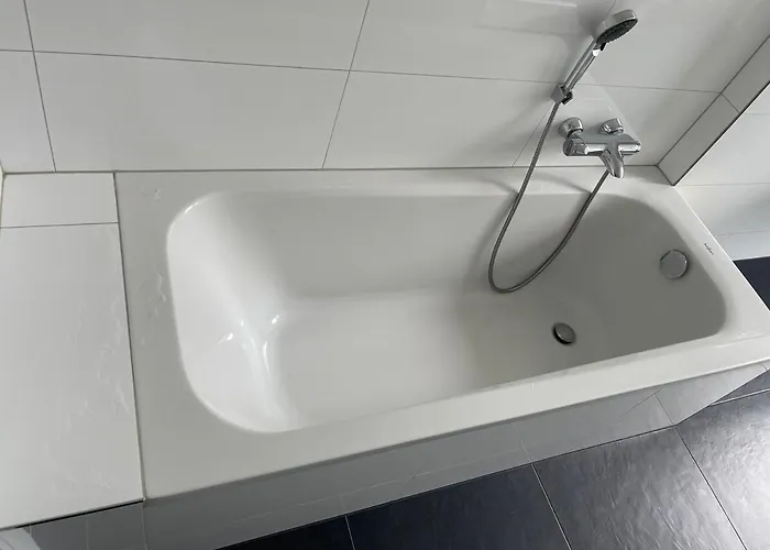 Cozy 500 M To Uni-kassel 3*