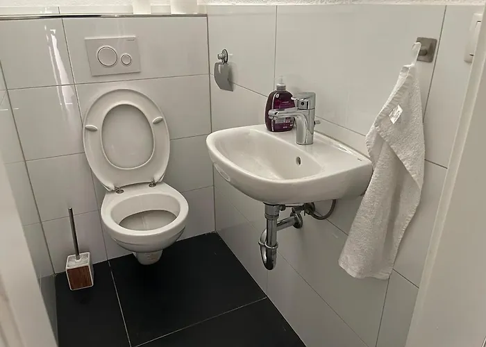 Cozy 500 M To Uni-kassel Gasthof Kassel